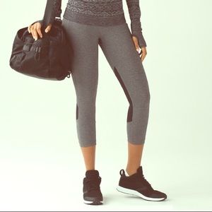 NWOT Lululemon Pace Rival Crop, gray&black size 8